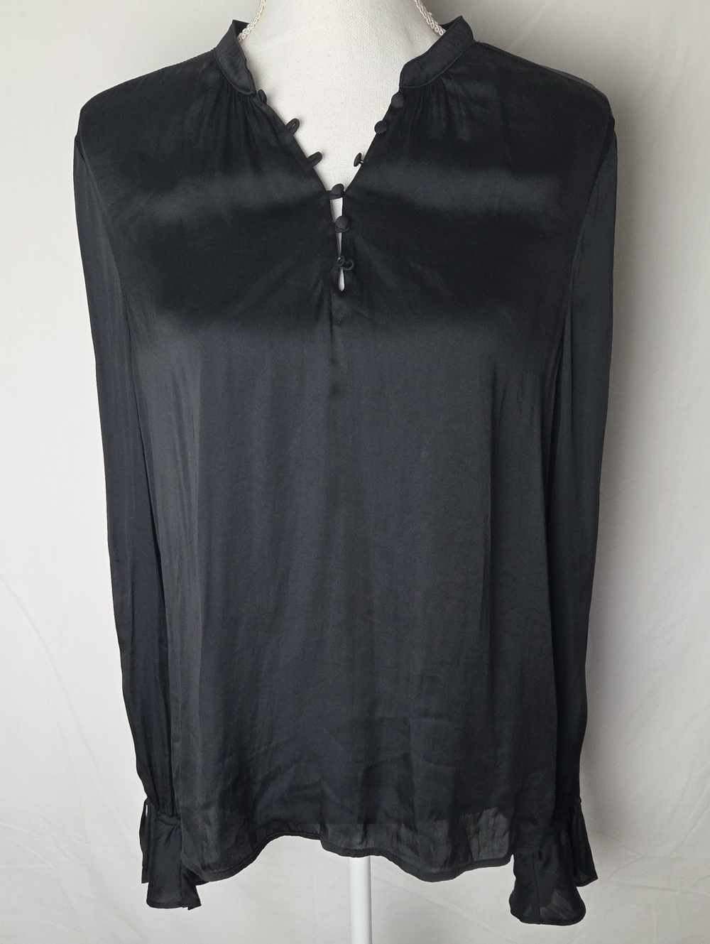 PAIGE Black Women's Bell Sleeve Satin Resa Academia Goth Size Medium V-Neck